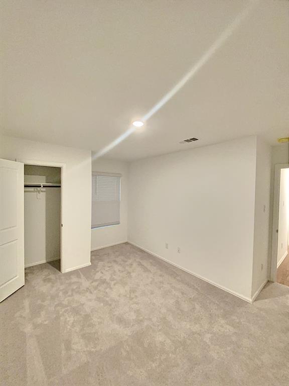 Building Photo - 21015 Longeni Dr