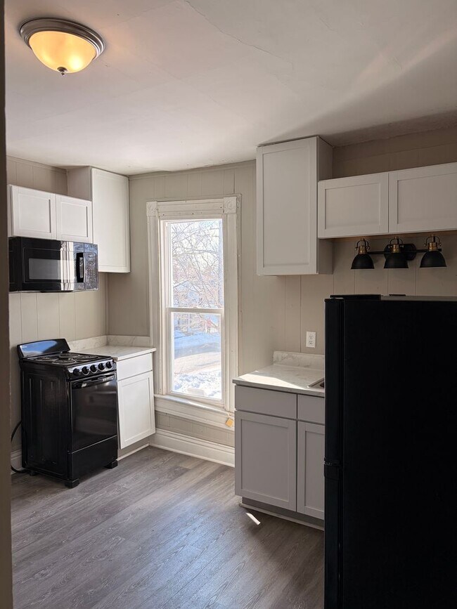 Building Photo - 1318 Union St