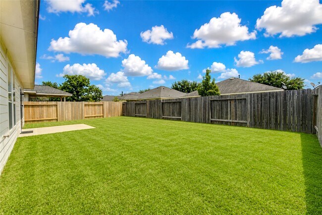 Building Photo - 7419 Sabinal Creek Dr