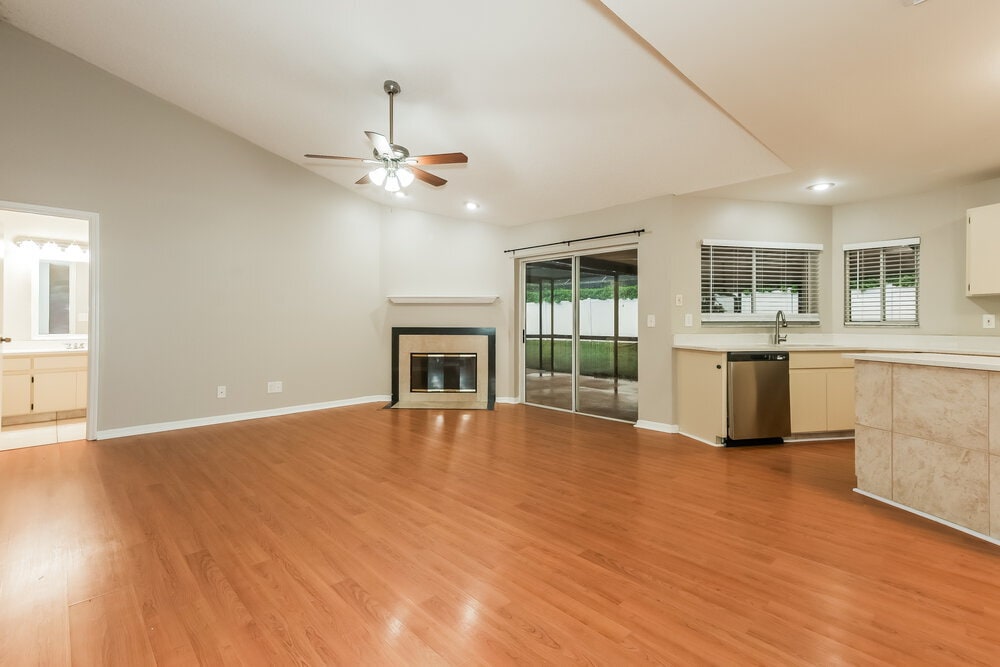 Building Photo - 2612 Brianholly Dr