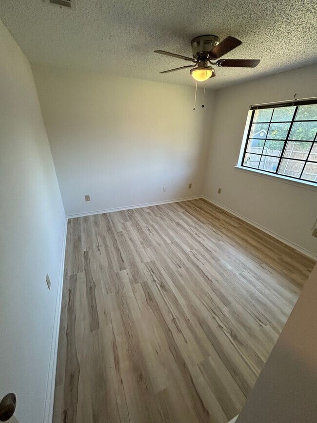 Building Photo - A hassle-free lifestyle