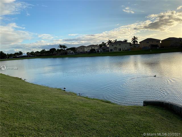 Building Photo - 20950 SW 87th Ave