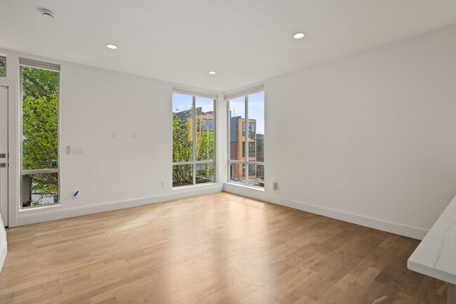 Building Photo - Stunning West Queen Anne Retreat with Iconic Puget Sound Views