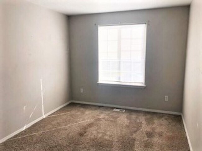 Building Photo - Charming Meridian home with 3 bed 2.5 bath and an office. Located in the Trailway Park Subdivisio...