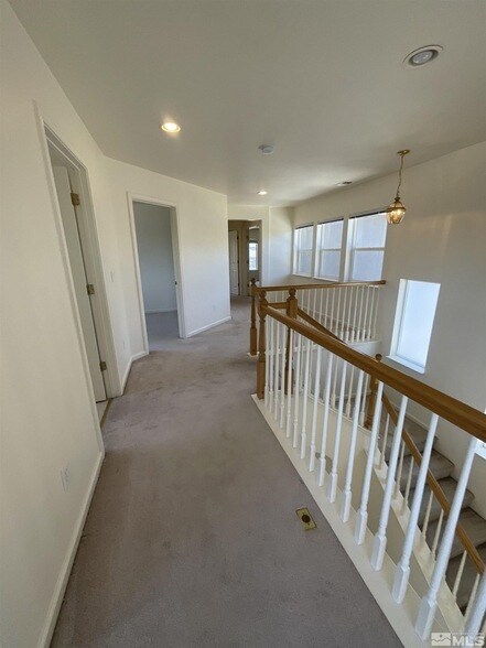 Building Photo - 5707 Rainier Peak Dr