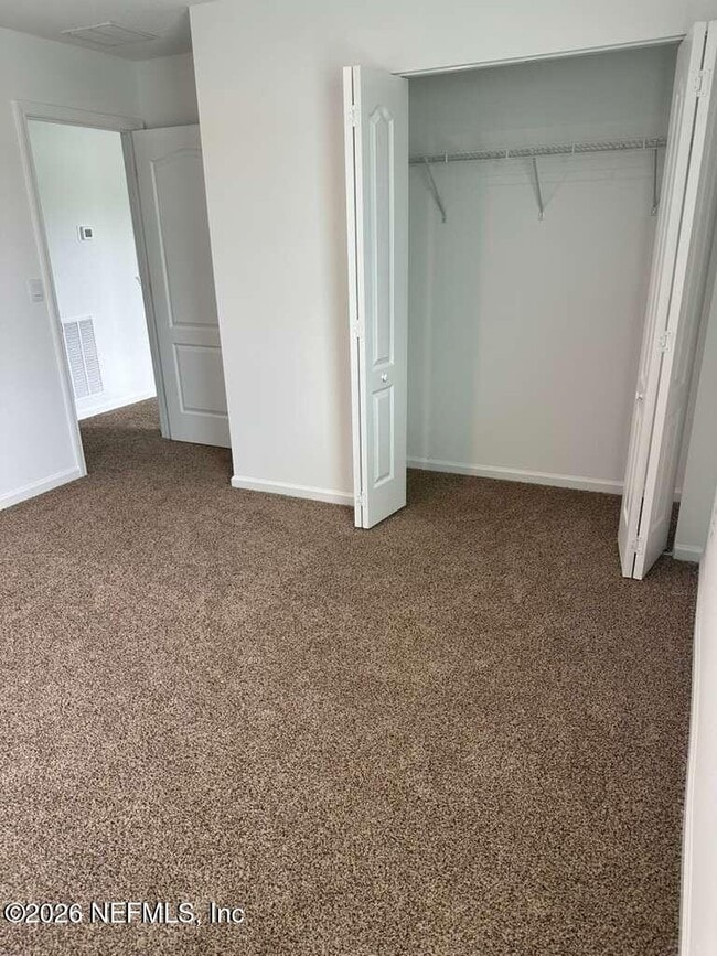 Building Photo - 190 Ardila Cir