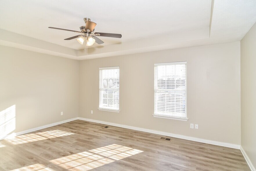 Building Photo - 612 Mable Dr