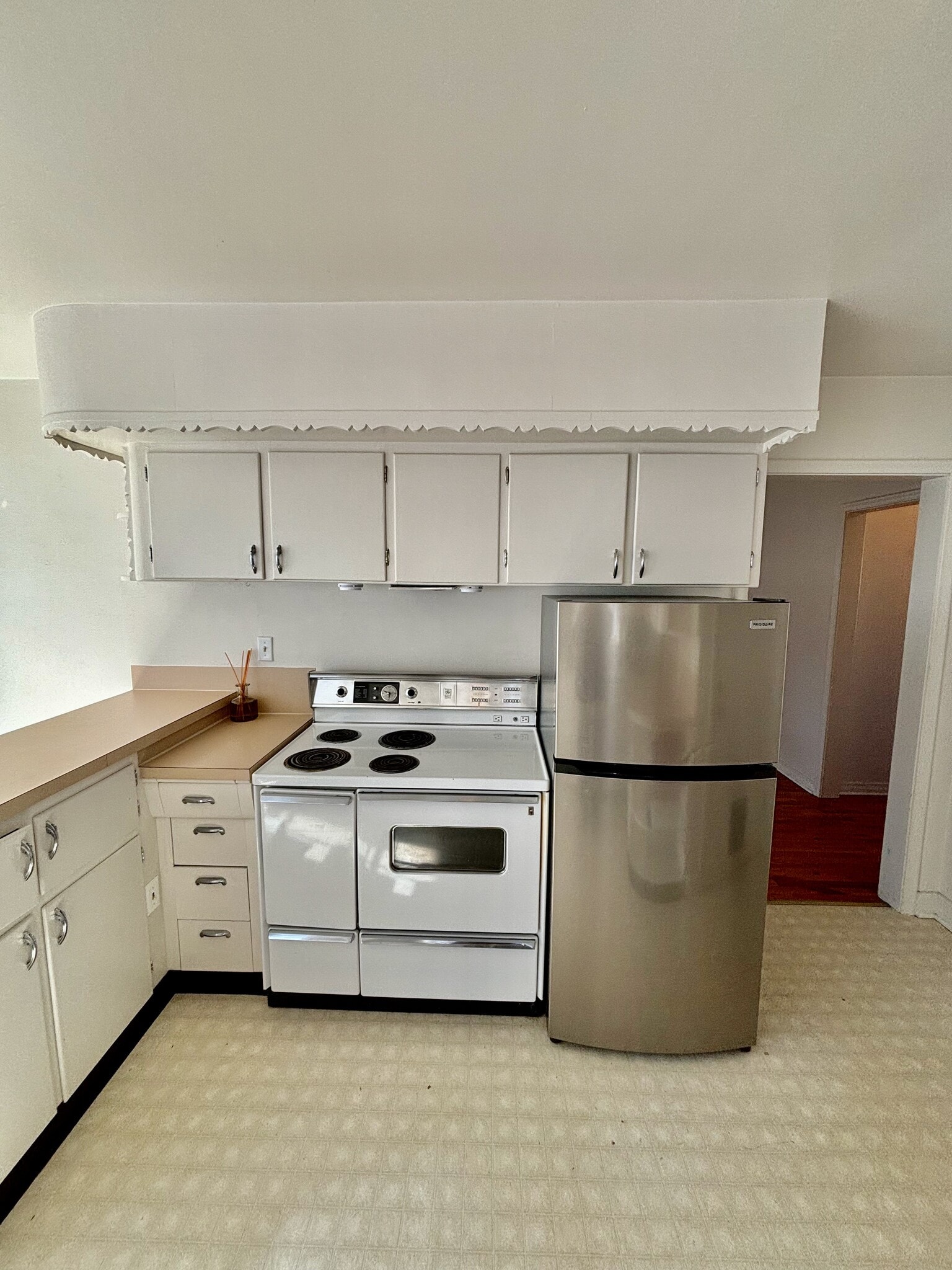 Building Photo - 522 S 10th Ave