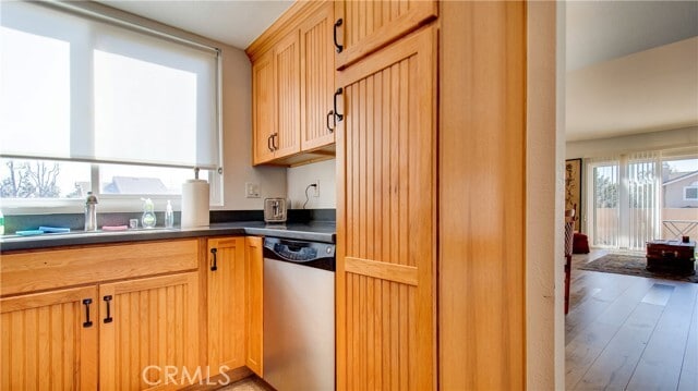 Building Photo - 573 Springbrook N