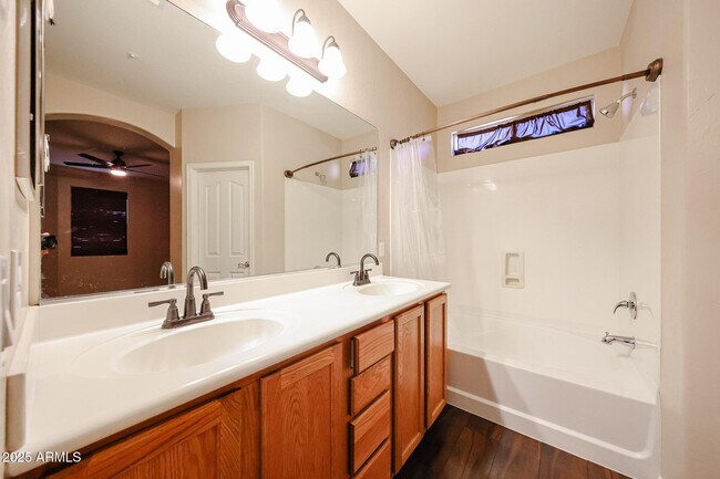 Building Photo - 7335 W Desert Mirage Dr