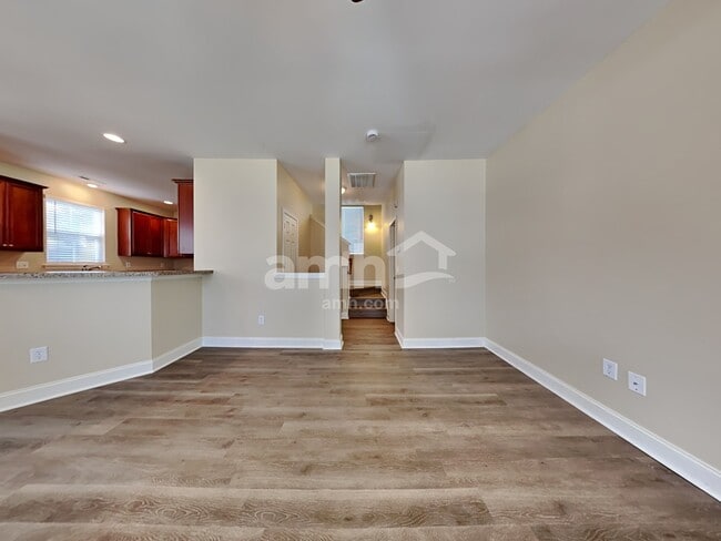 Building Photo - 123 Diploma Dr