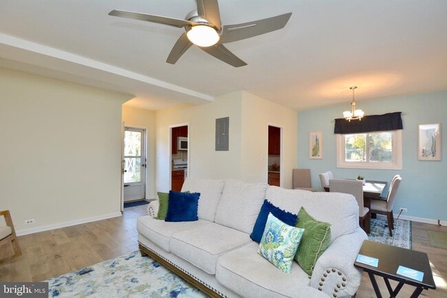 Building Photo - 3436 Martha Custis Dr