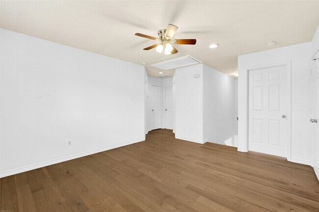 Building Photo - 10407 Hamlet Vale Ct