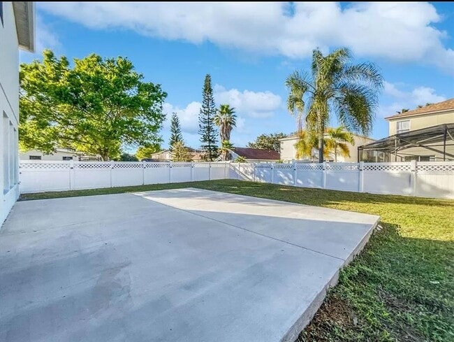 Building Photo - 163 Rona Ln