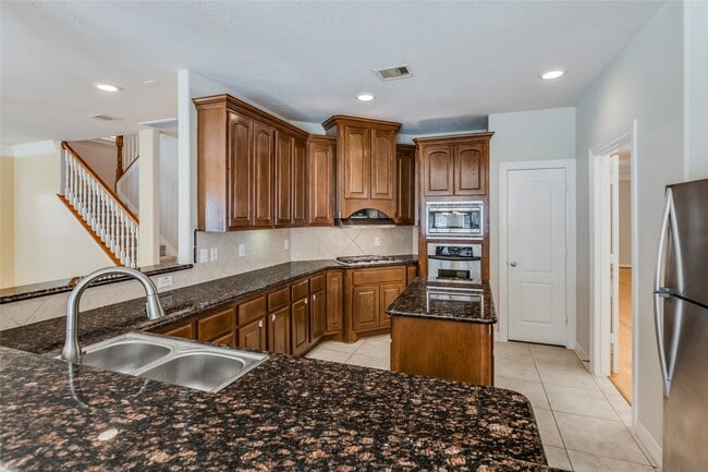 Building Photo - 2007 Botany Bay Ln