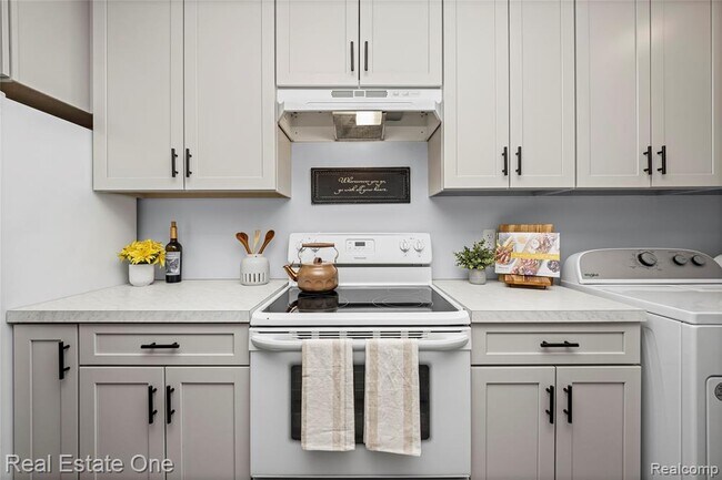 Building Photo - 2917 Rockford