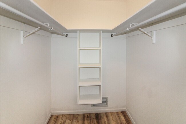 Building Photo - Venice East Annual House for Rent