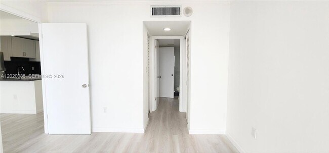 Building Photo - 1200 NE Miami Gardens Dr