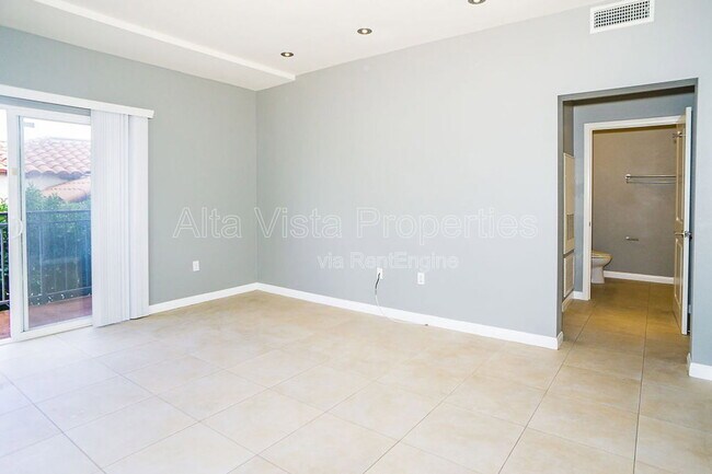 Building Photo - 3825 First Avenue