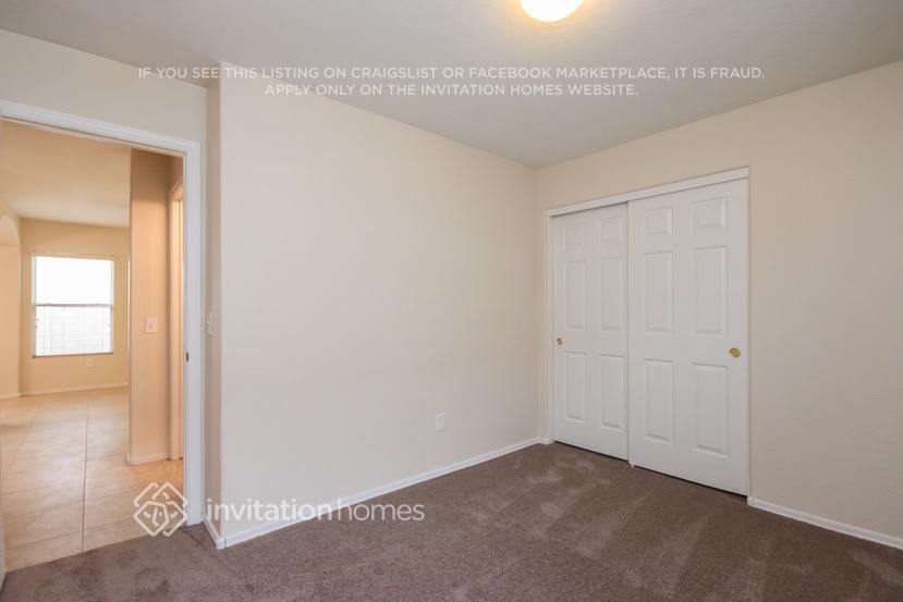 Building Photo - 13432 W Peck Dr