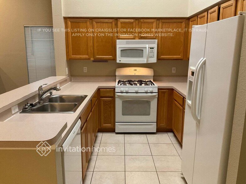 Building Photo - 1320 Hatcher Loop Dr