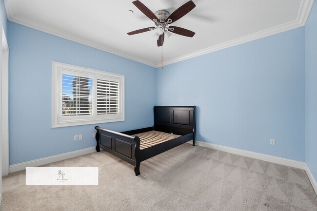 Building Photo - Beautiful Mediterranean Luxury Home in Exclusive Gated Villa Sierra, Arcadia