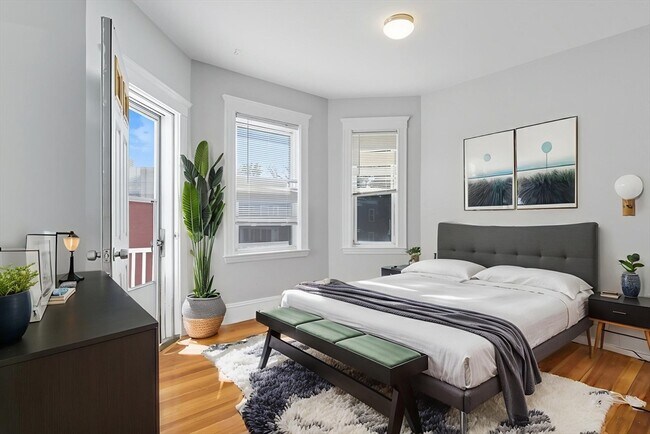 Building Photo - 39 Edison Green