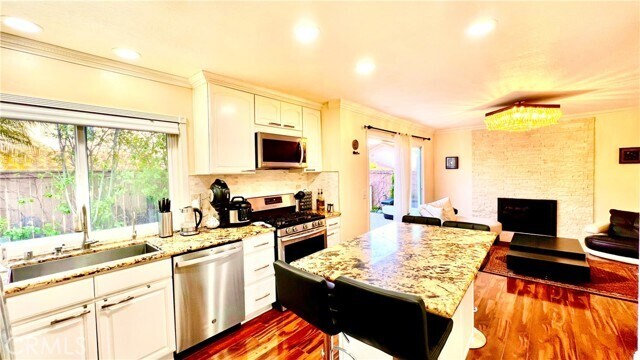 Building Photo - 12 Lompoc Ct