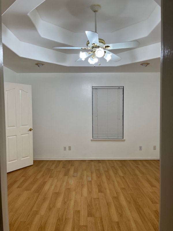 Building Photo - 1709 Bobcat Ln