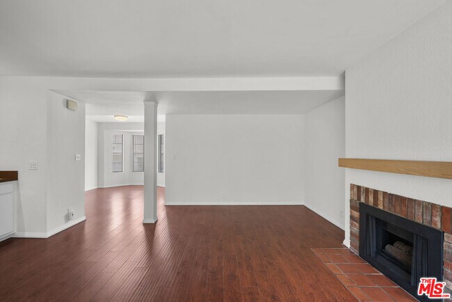 Building Photo - 417 N Alhambra Ave