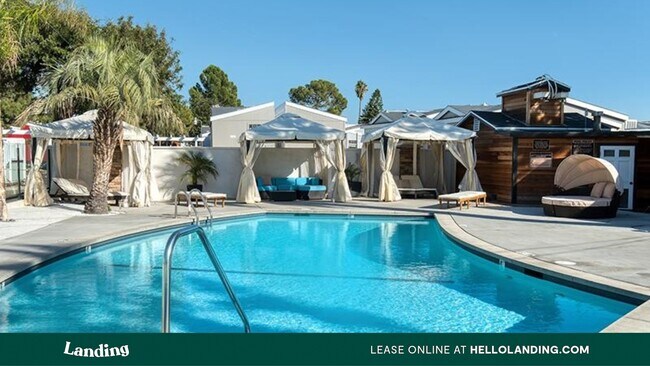 Building Photo - 8250 Lankershim Blvd