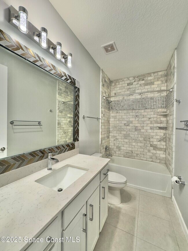 Building Photo - 687 Veridian Cir NW