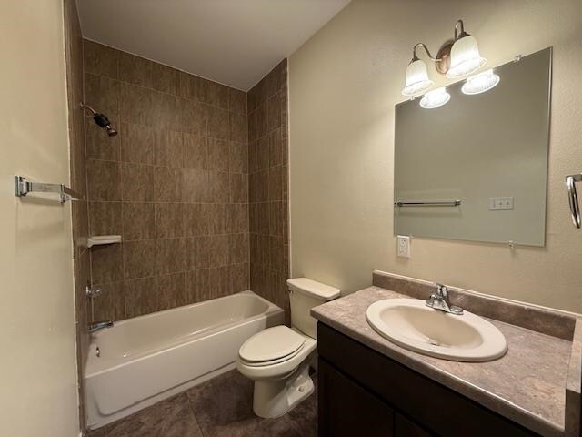 Building Photo - 1204 E Lyon St