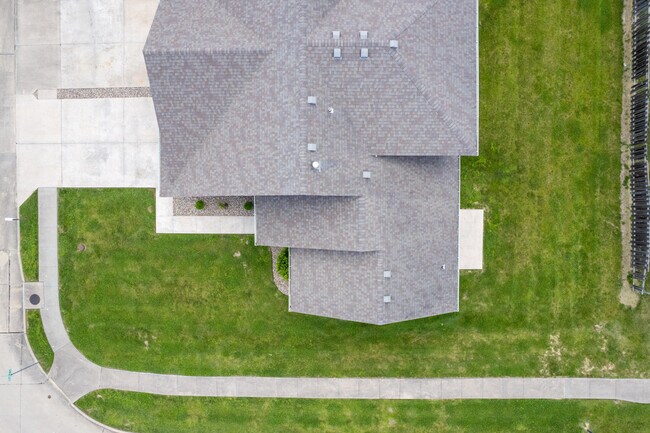 Building Photo - 3258 Wind River Cir