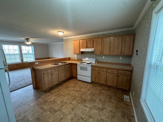 Building Photo - Charming 3BR/2BA Home In Camden
