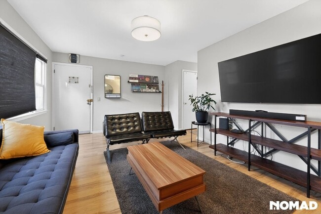 Building Photo - Charming 2BR Apartment in Metuchen