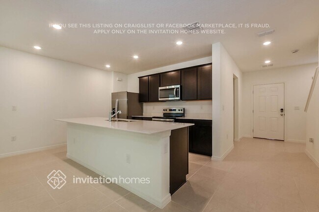 Building Photo - 5814 Sagebrush Aly