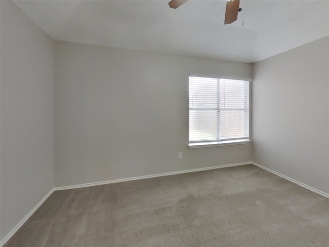 Building Photo - 15243 Bedford Glen Dr