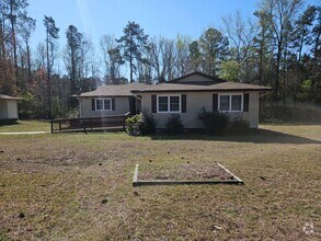 Building Photo - New Listing!!