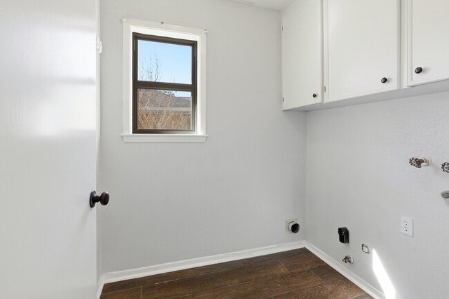 Building Photo - 3721 Avenue R