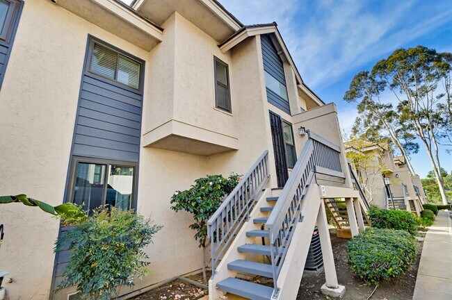 Building Photo - Welcome to this beautiful 1,042 sq. ft. condo offering modern comfort in a prime location!