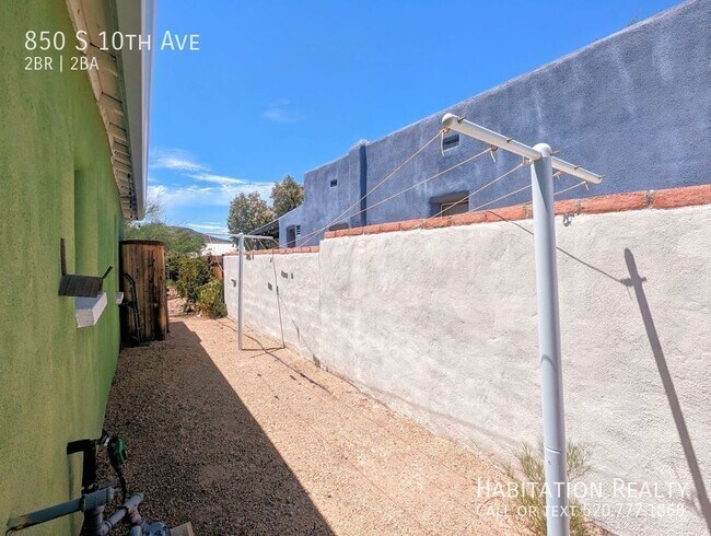Building Photo - 850 S 10th Ave