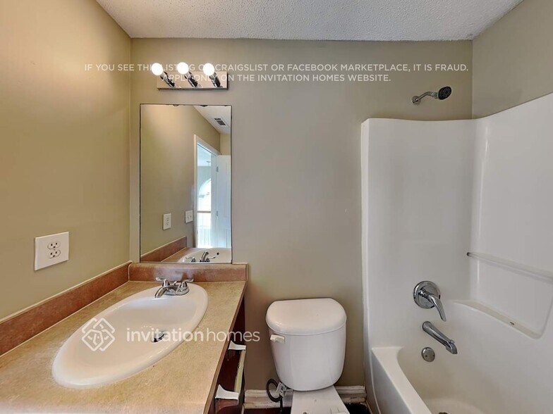 Building Photo - 215 Marriott Dr