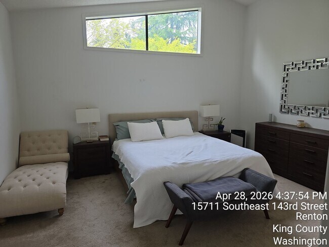 Building Photo - Renton - 4 bedroom 2.5 bath rental home - Custom home with large rooms - Available July 5th 2026