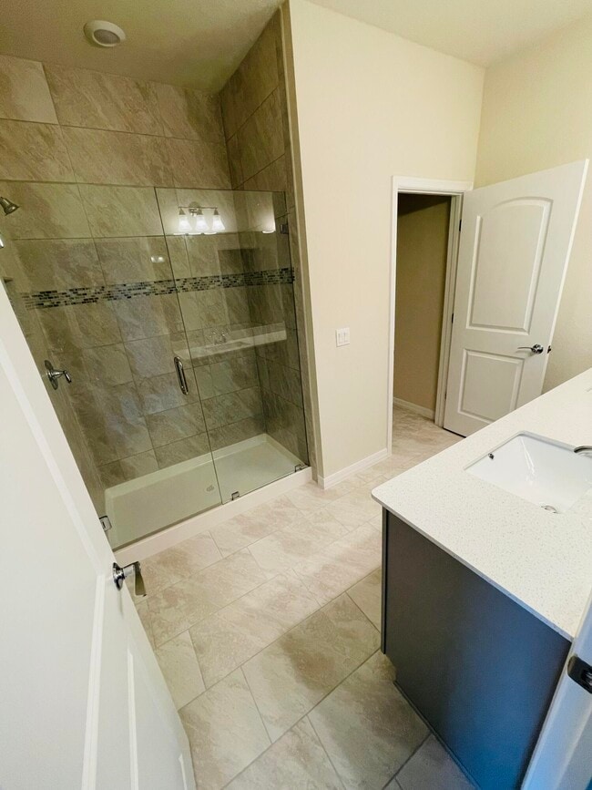 Building Photo - 8208 Tailshot Ct