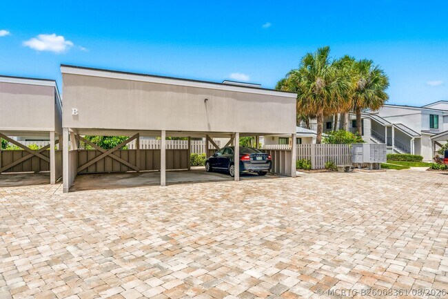 Building Photo - 1155 Reef Rd
