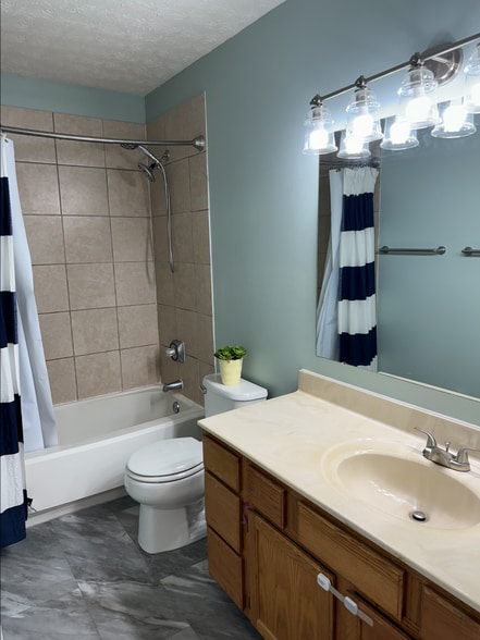 Building Photo - 4330 Portobello Dr