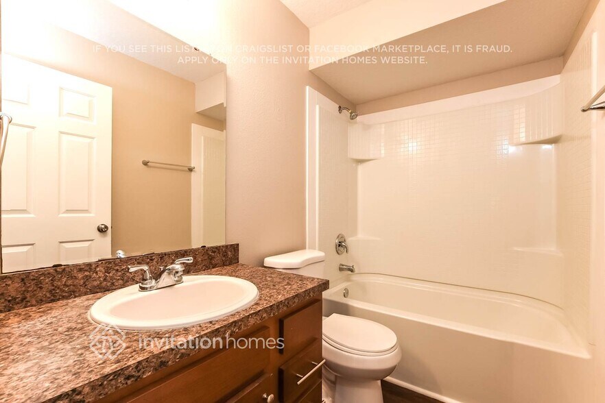 Building Photo - 2920 Bedford St