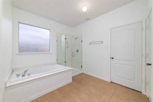 Building Photo - 2618 Bridgestone Park Ln