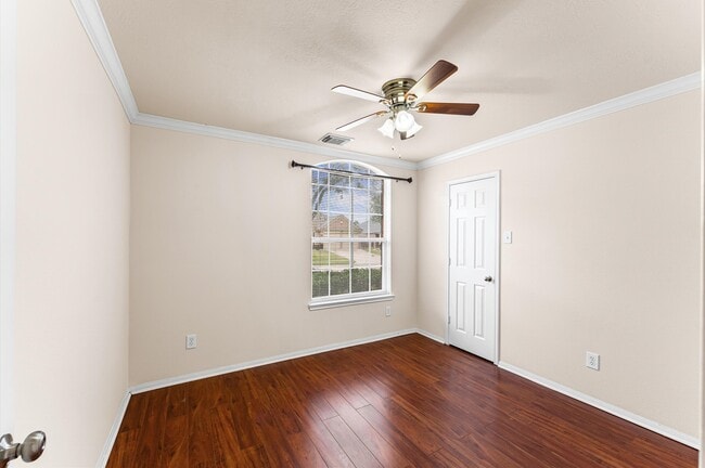 Building Photo - 13009 Castlewind Ln